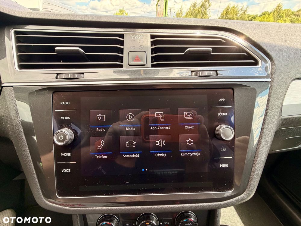 Volkswagen Tiguan 2.0 TDI SCR DSG R-Line - 10