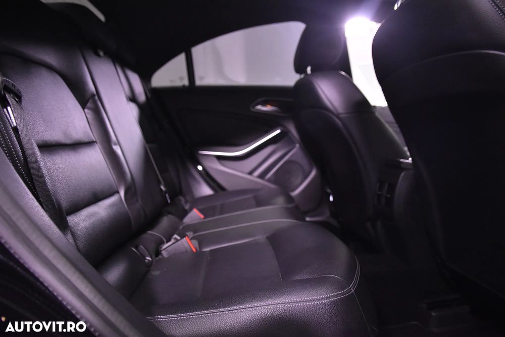 Mercedes-Benz CLA 200 d 7G-DCT - 13