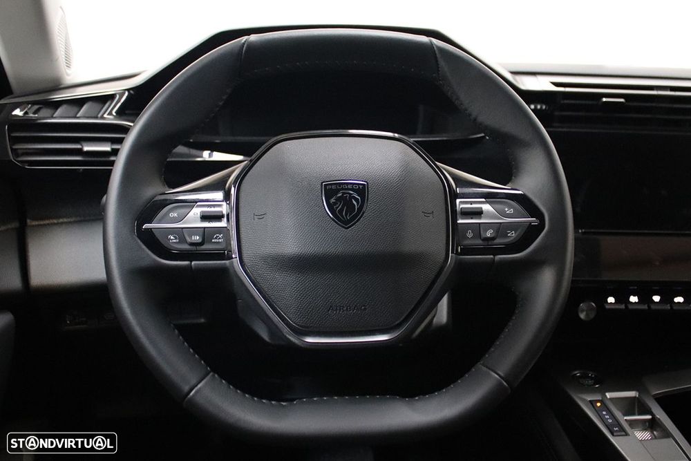 Peugeot 408 1.2 PureTech Allure EAT8 - 16