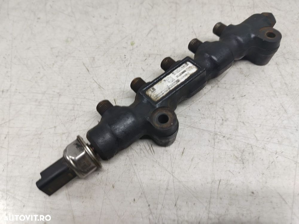 Rampa injectoare 1.4 1.6 hdi 9hz 8HZ 9654592680 Ford Fiesta 5 [2001 - - 1