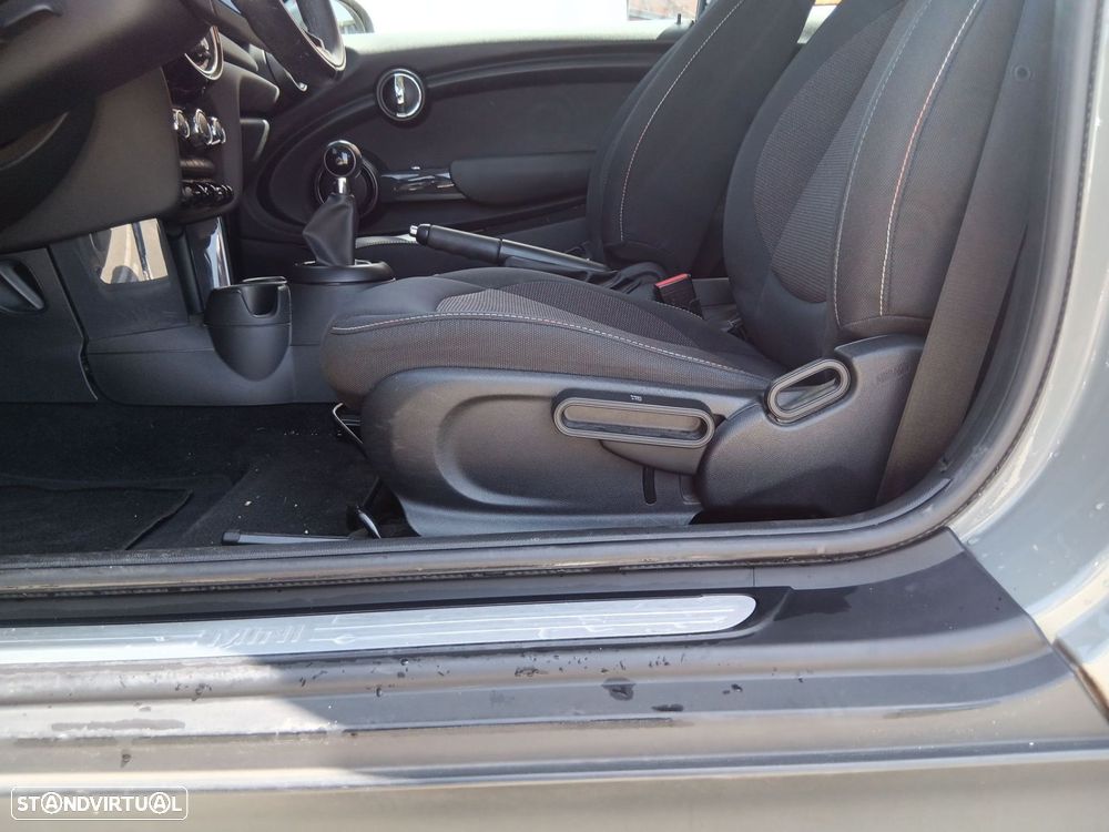 MINI 3 Portas One - 15