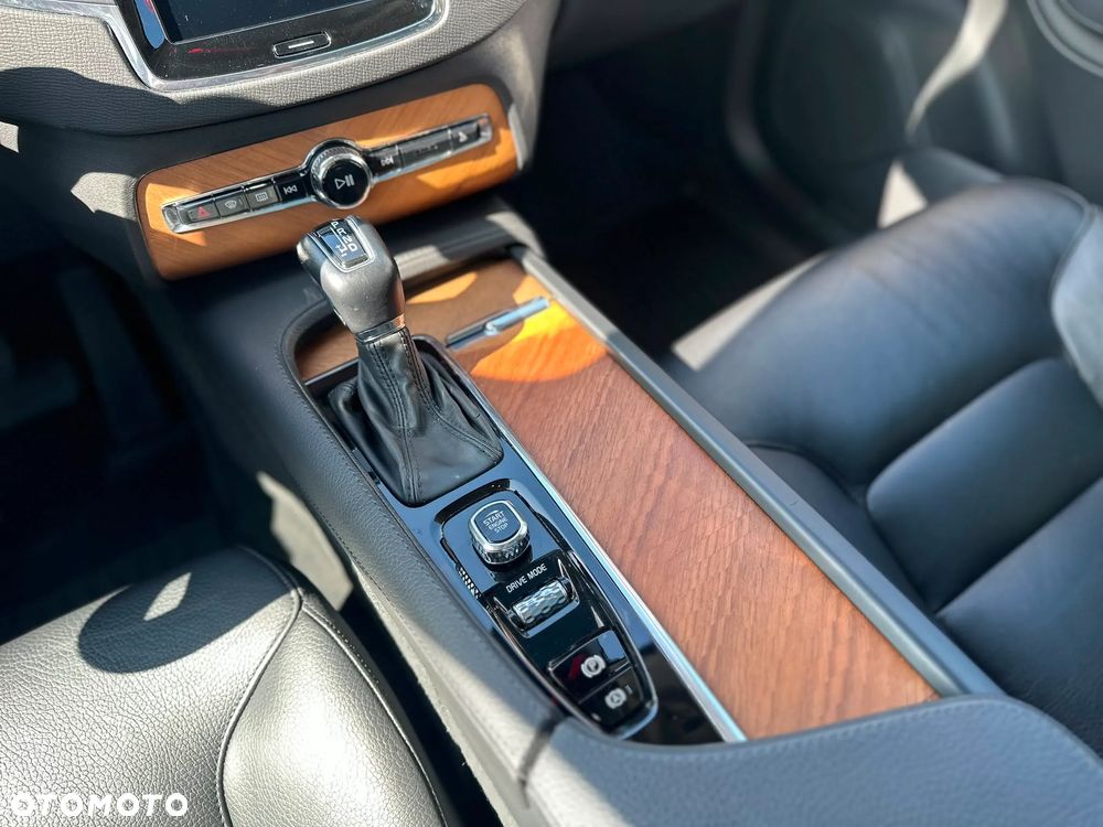 Volvo XC 90 - 14