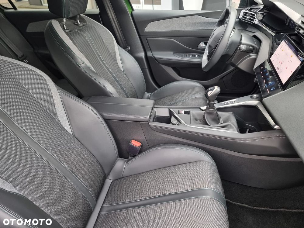 Peugeot 308 1.2 PureTech Allure S&S - 20