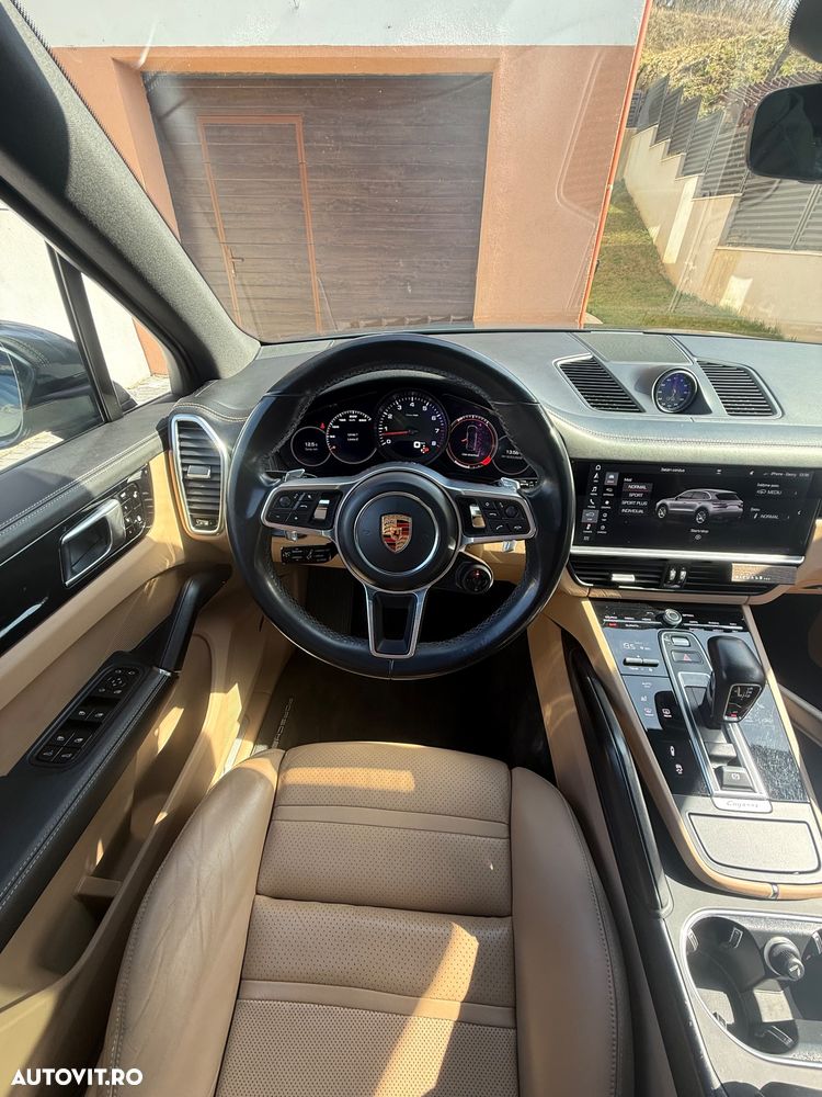 Porsche Cayenne Standard - 11