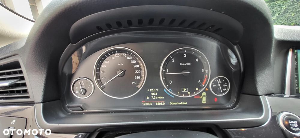 BMW Seria 5 518d - 12
