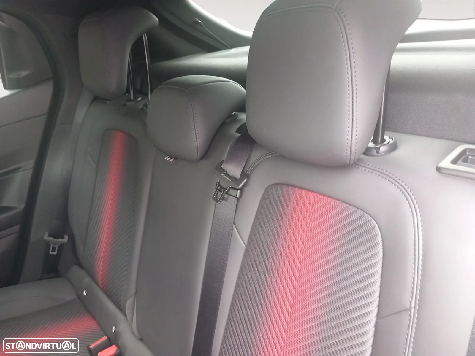 Alfa Romeo Junior Elletrica 50 kWh - 15