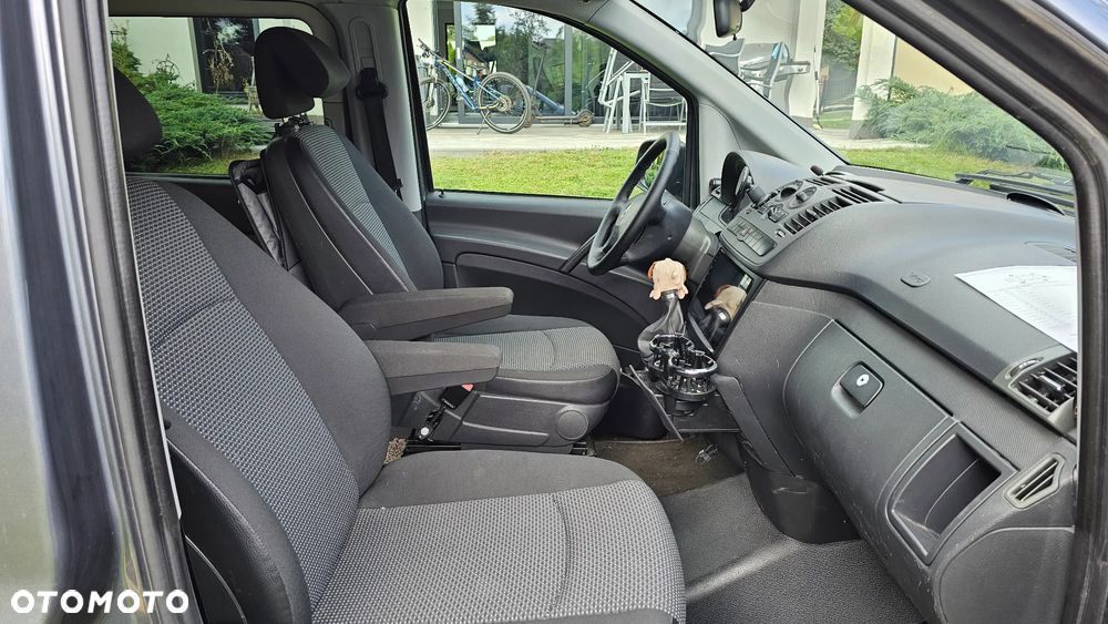 Mercedes-Benz Vito Univan 639.605 - 26