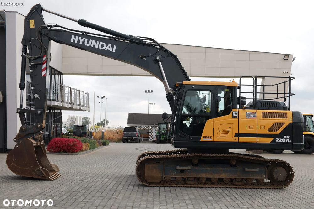 Hyundai HX220AL - 3