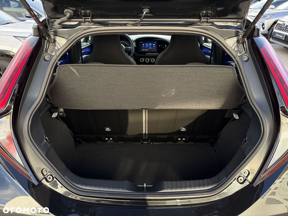 Toyota Aygo X - 11