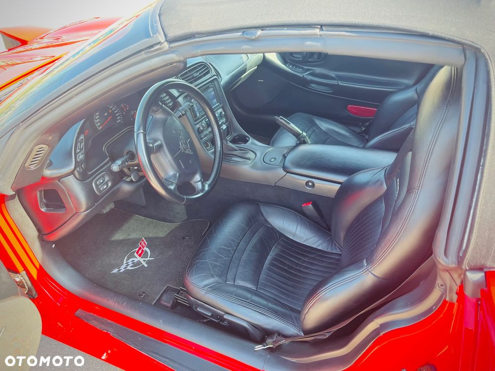 Chevrolet Corvette - 13