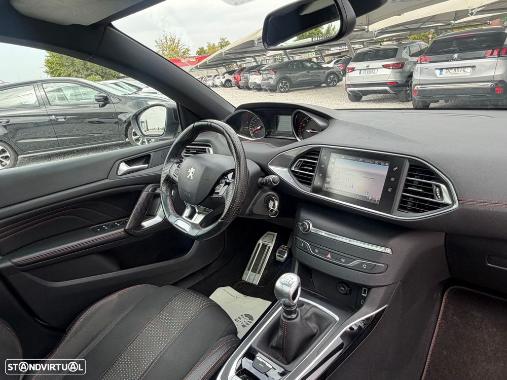 Peugeot 308 1.2 PureTech GT Line - 10