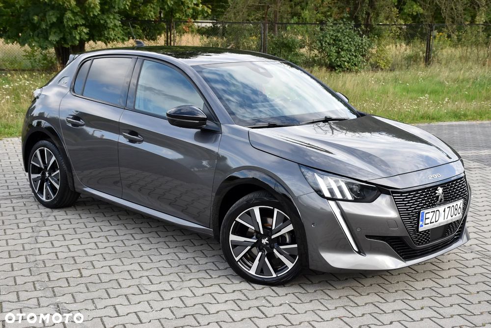 Peugeot 208 - 13