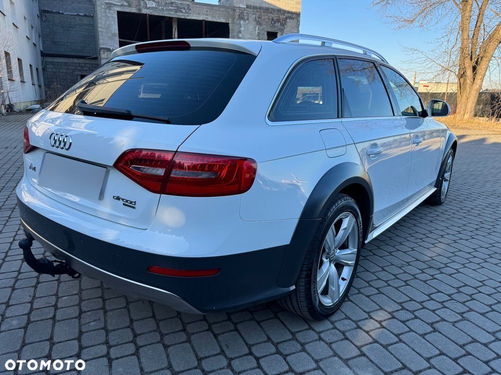 Audi A4 Allroad 2.0 TDI Quattro S tronic - 4