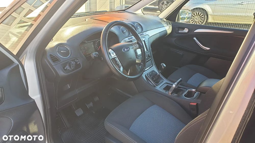 Ford Galaxy 2.0 TDCi Trend - 9