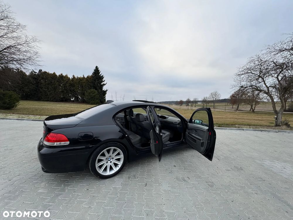 BMW Seria 7 740d - 12