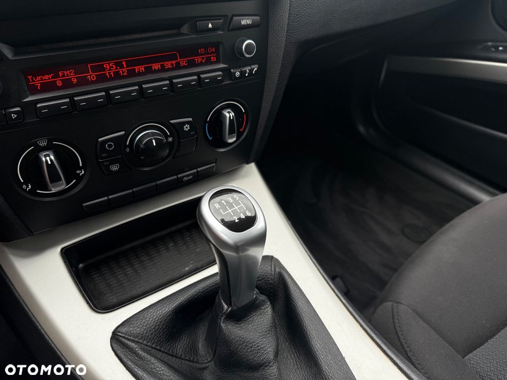 BMW Seria 3 318d - 32