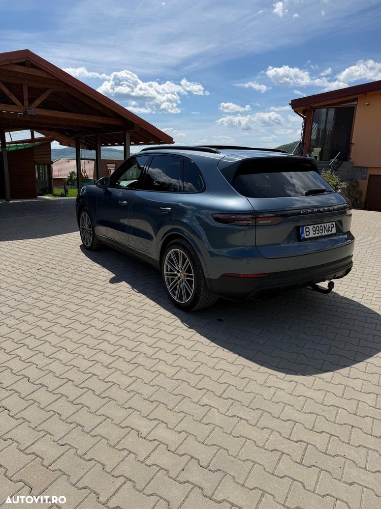 Porsche Cayenne - 7