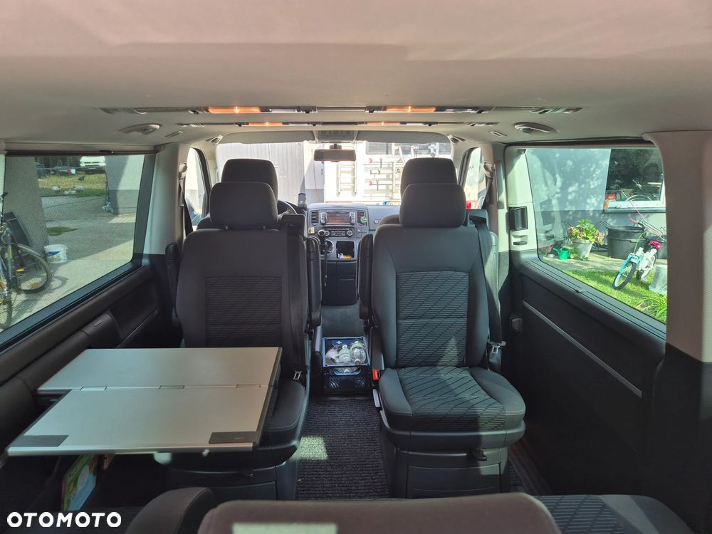 Volkswagen Multivan - 15