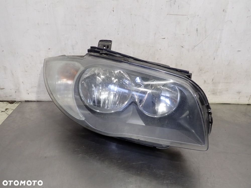 LAMPA PRAWA PRZEDNIA BMW 118 2.0  7249650-01 - 1