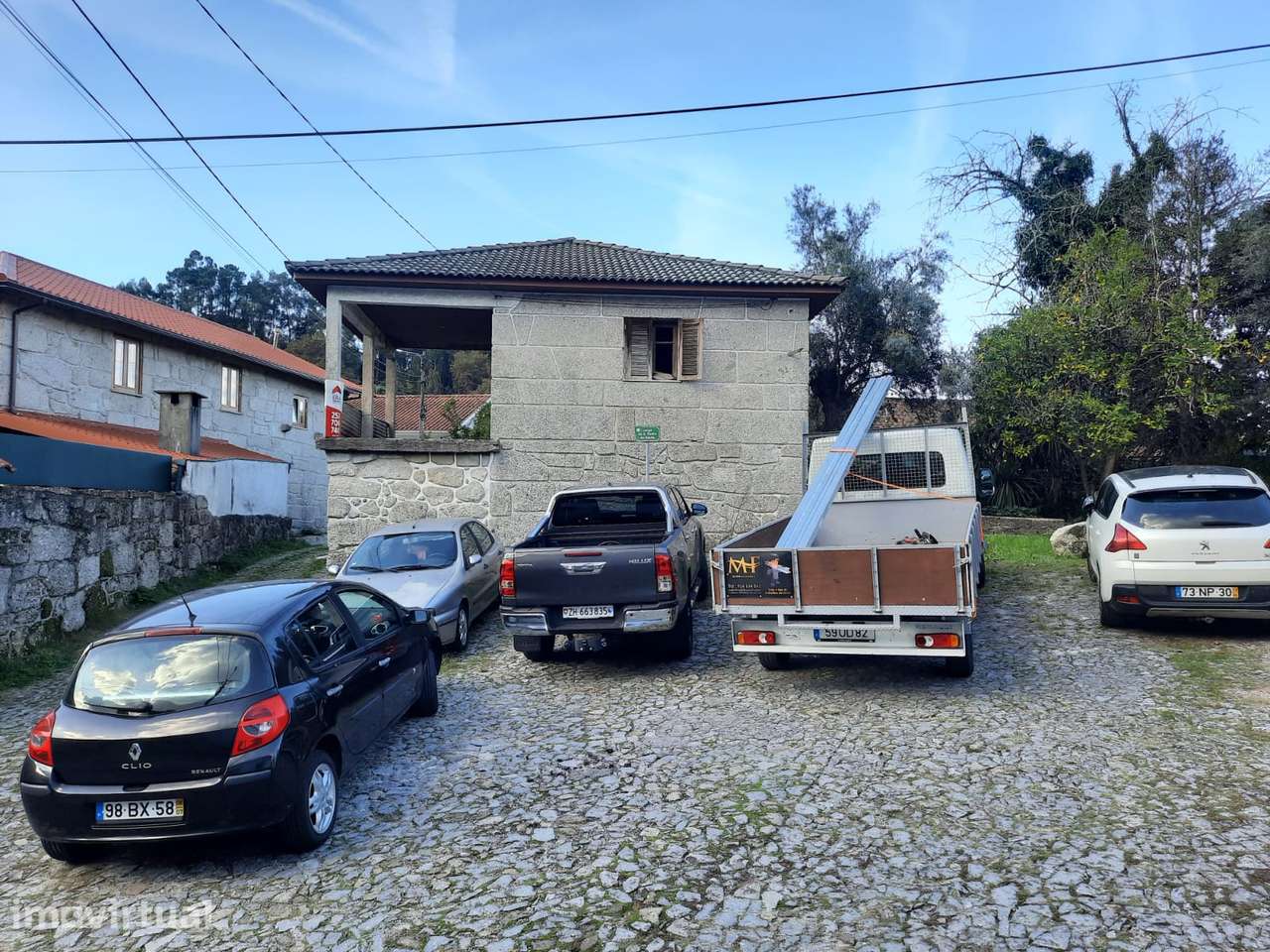 Moradia para restauro em Freitas - Grande imagem: 4/24
