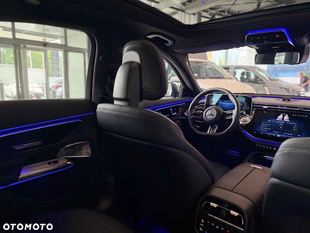 Mercedes-Benz Klasa E 300 4-Matic AMG - 12