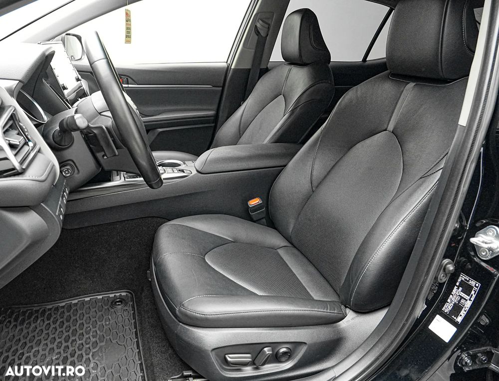 Toyota Camry 2.5 Exclusive - 14