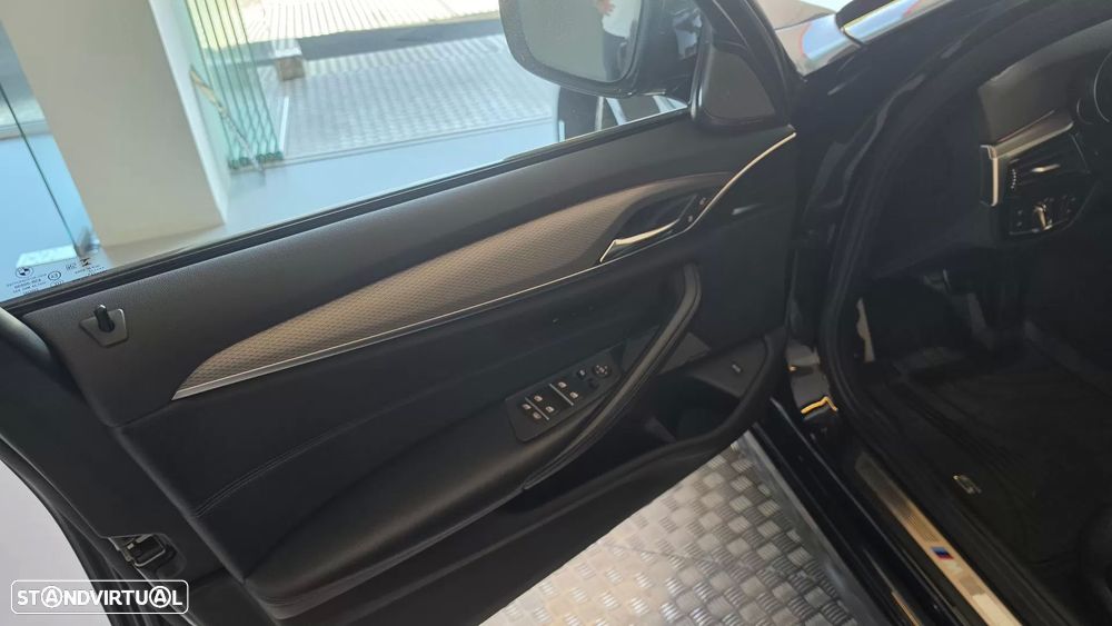 BMW 520 d Pack M Auto - 38