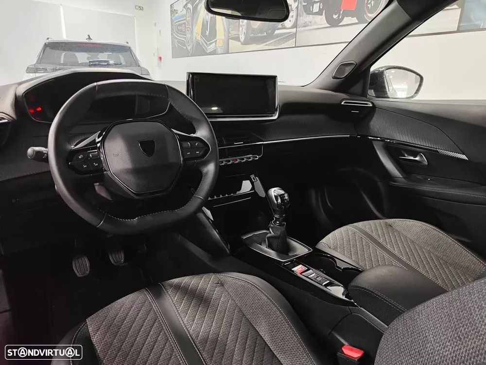 Peugeot 2008 1.2 PureTech Allure - 35