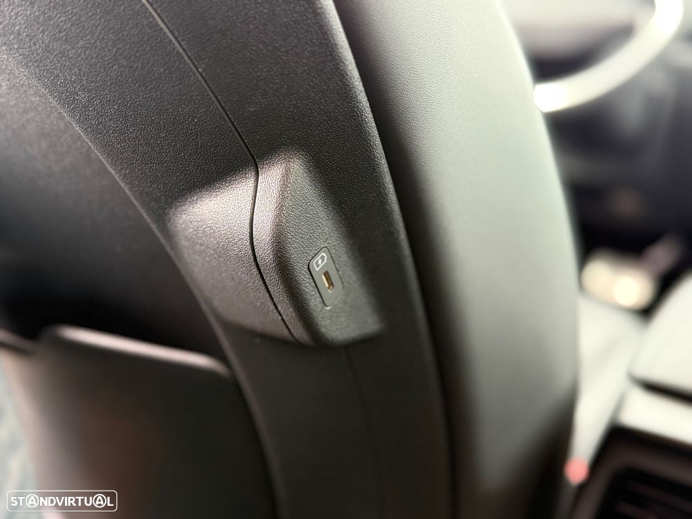 Kia Niro EV 64kWh Tech - 51