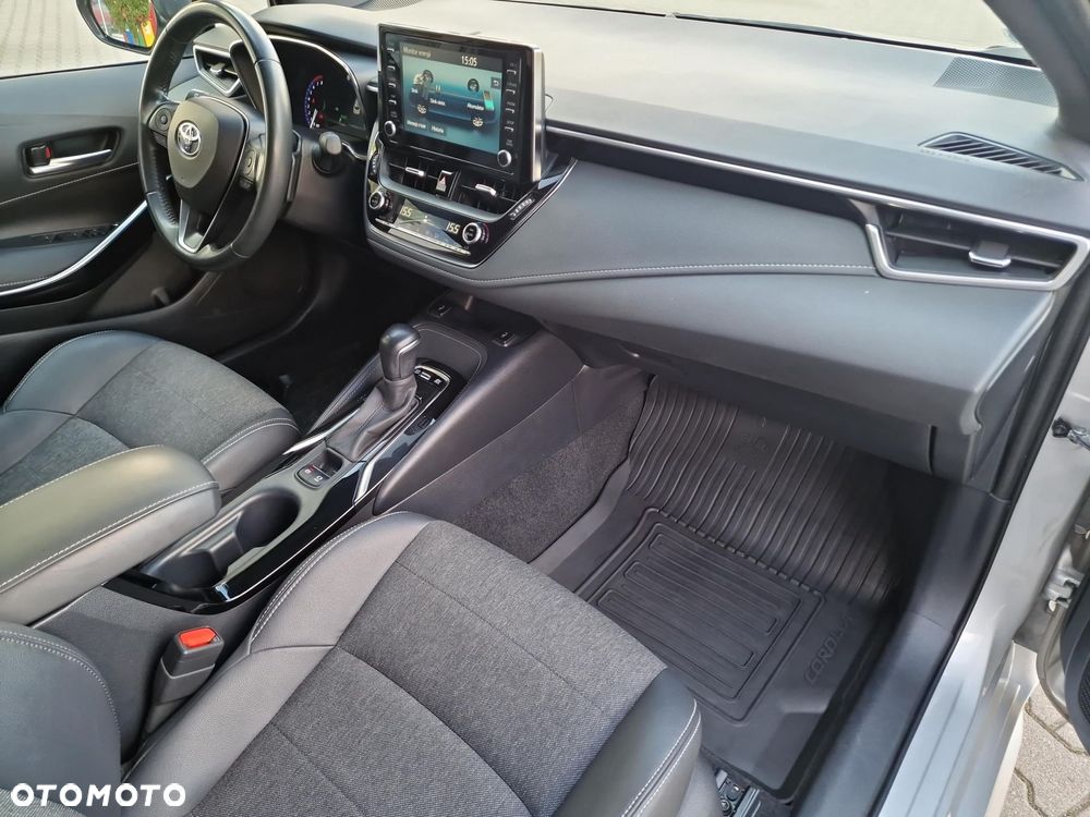 Toyota Corolla 2.0 Hybrid Comfort - 16