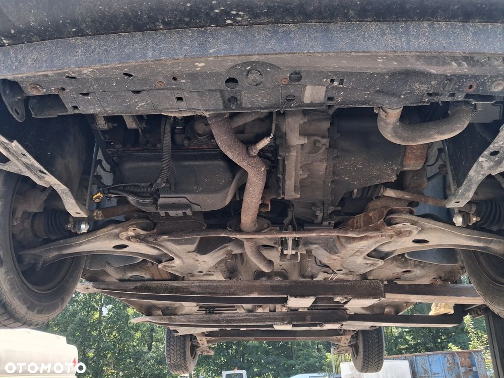 Citroen C2 silnik 1.1 60KM HFX skrzynia biegów sprzęgło drzwi klapa błotnik zderzak błotnik maska lusterko lakier EXYB czarny lewarek wybierak stacyjka sterownik moduł wiązka zbiorniczek alternator rozrusznik maglownica przepływomierz wąż przewód obudowa osłona atrapa podszybie mechanizm silniczek głośnik radio konsola wyświetlacz zegary moduł komfortu szyba mcperson amortyzator sprężyna sanki wahacz tłumik wydech kolektor zacisk hamulcowy pompa pompka ABS półoś podsufitka przysłonka lampa fotele panel sterowania klimatyzacji wykładzina kierownica manetki zwijak Air bag schowek konsola zamek klamka wspomaganie boczek pas przedni chłodnica NA CZĘŚCI wszystkie części - 15