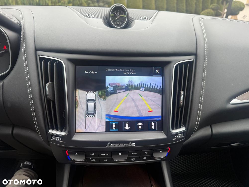 Maserati Levante S Q4 - 20
