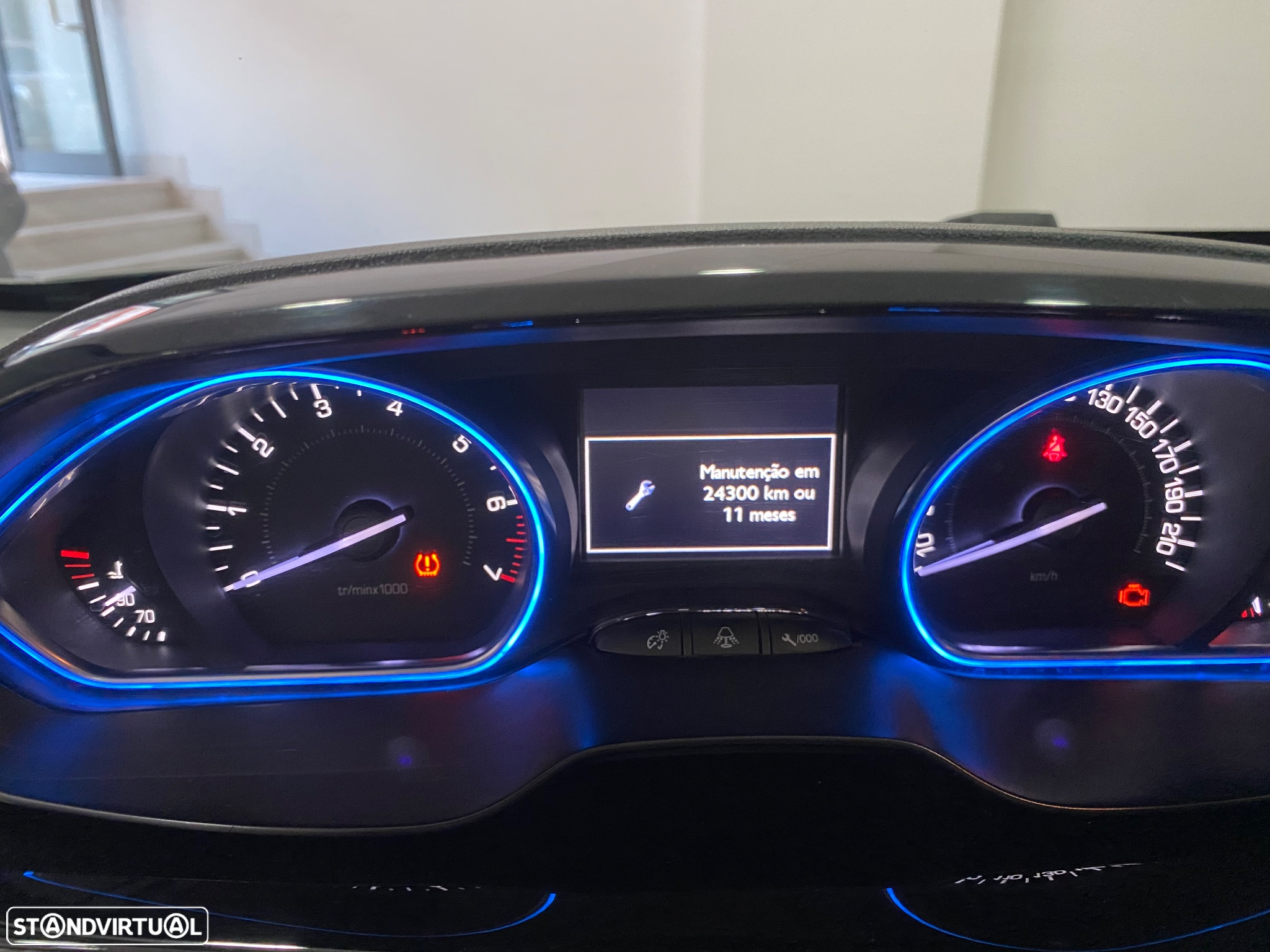 Peugeot 2008 1.2 PureTech Allure - 16