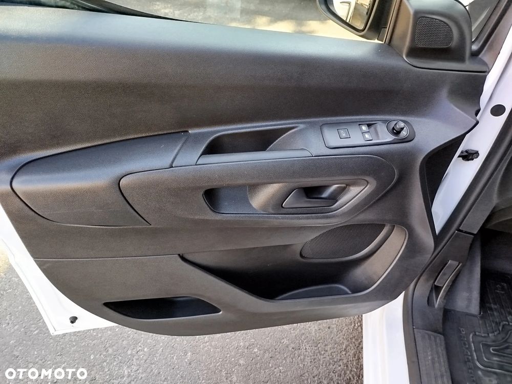 Toyota Proace City - 25