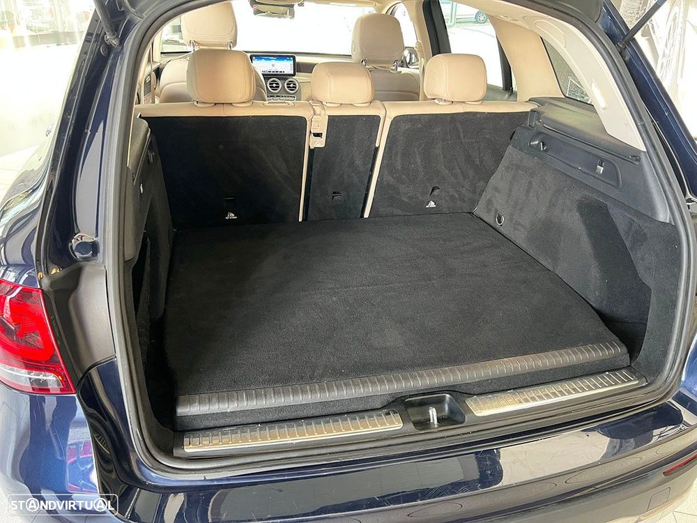 Mercedes-Benz GLC 300 - 23