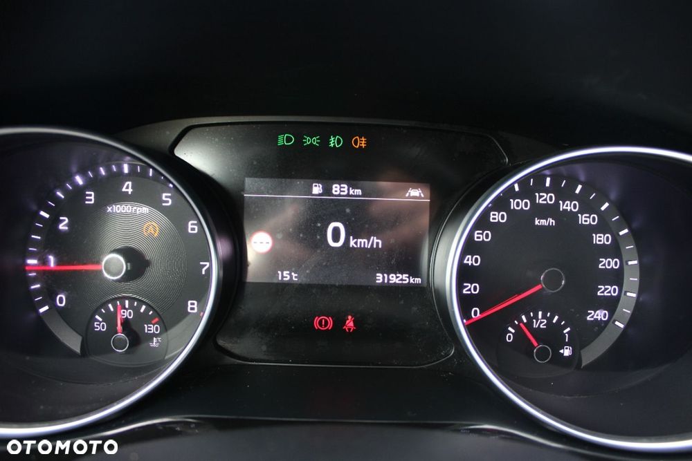Kia XCeed - 31