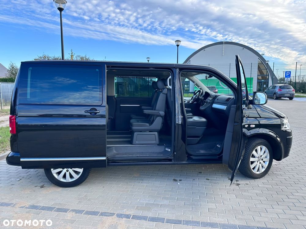 Volkswagen Multivan - 12
