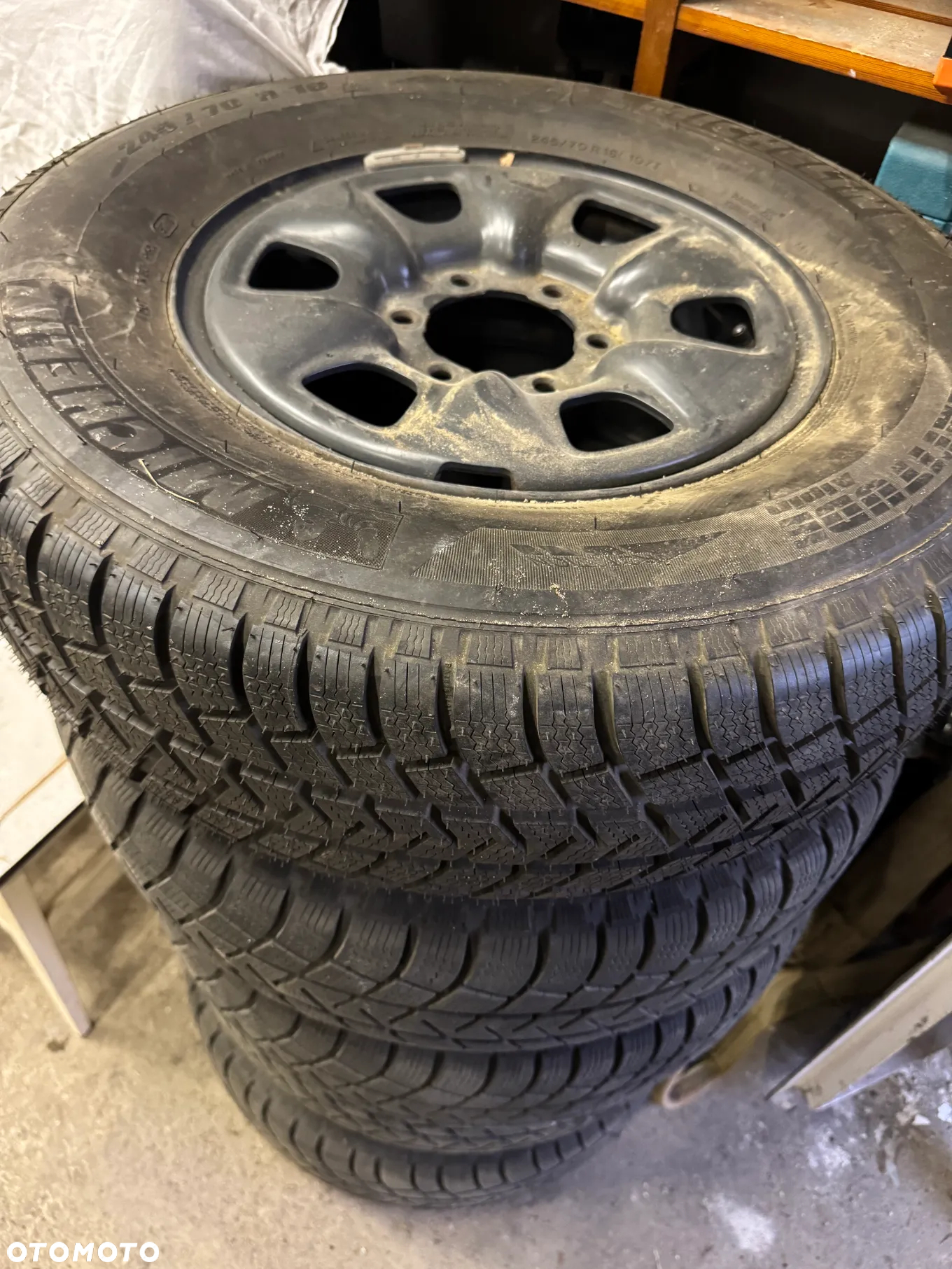 Toyota Hilux 2.5 D-4D DLX + - 27