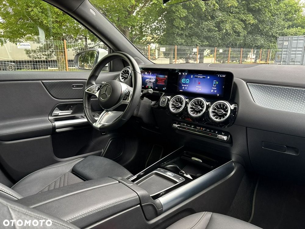 Mercedes-Benz EQA - 14