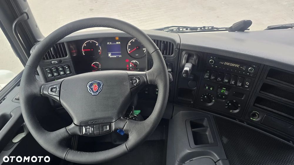 Scania P450 Euro 6 6x2 do zabudowy full air super stan mleko beczka laweta - 21