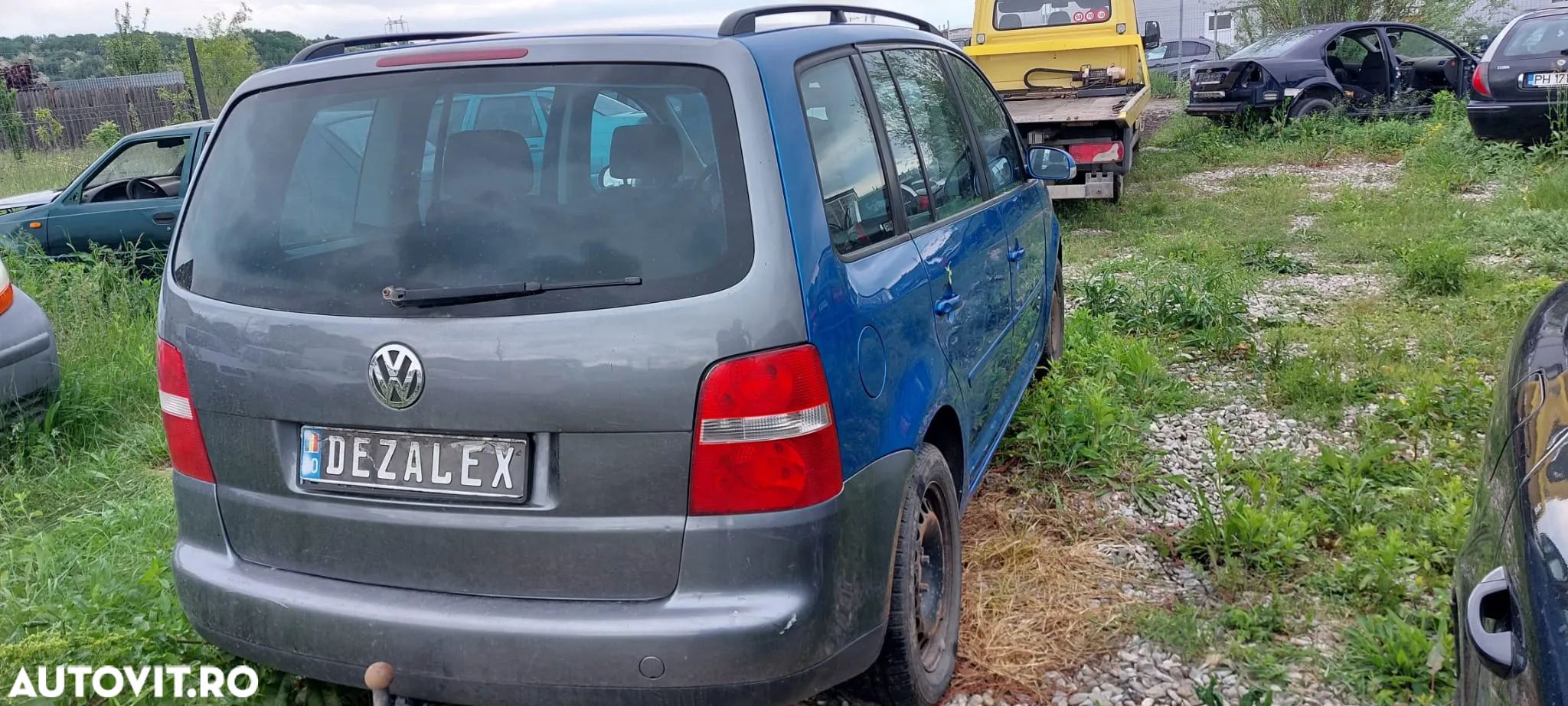 Dezmembrari Volkswagen Touran 1.6 FSi cod BAG - 3