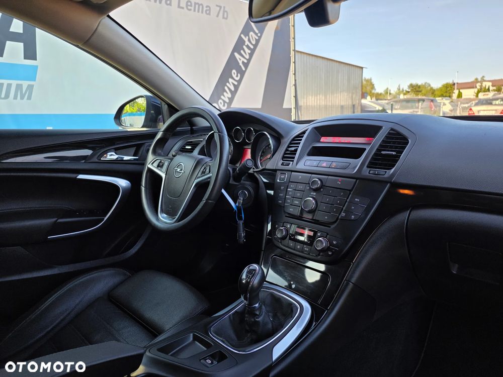 Opel Insignia 2.0 Turbo Cosmo - 12