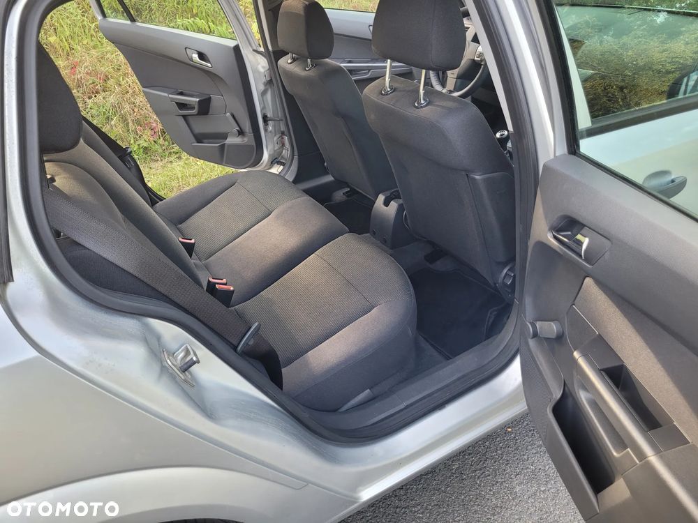Opel Astra - 13