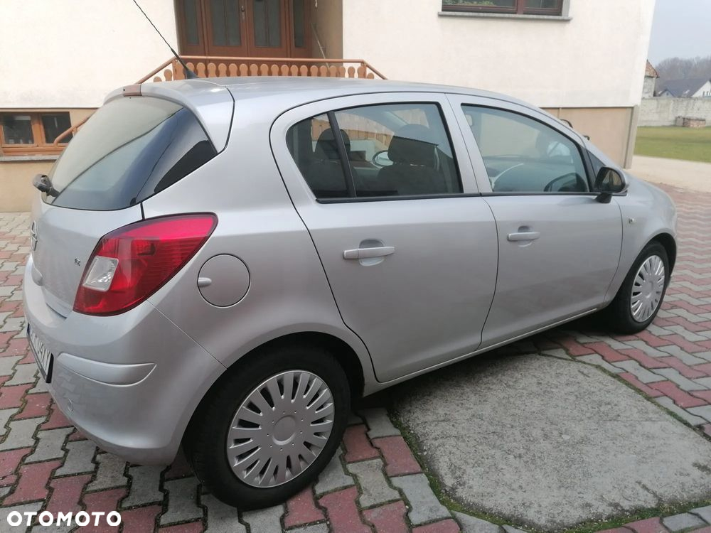 Opel Corsa 1.2 16V - 10