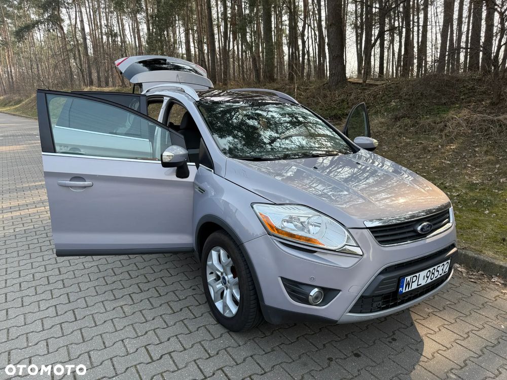 Ford Kuga 2.0 TDCi 2x4 Titanium - 17