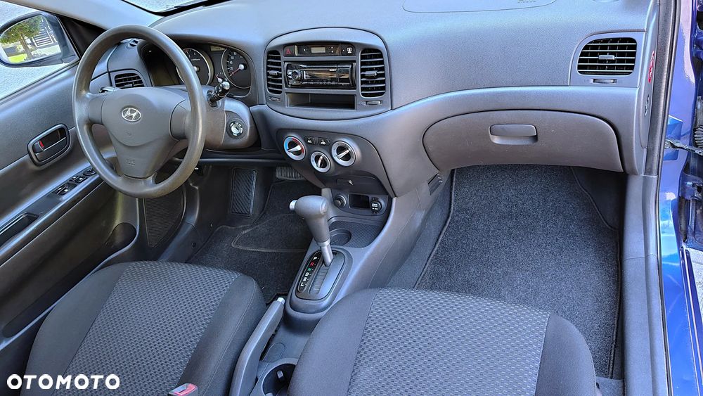 Hyundai Accent - 9