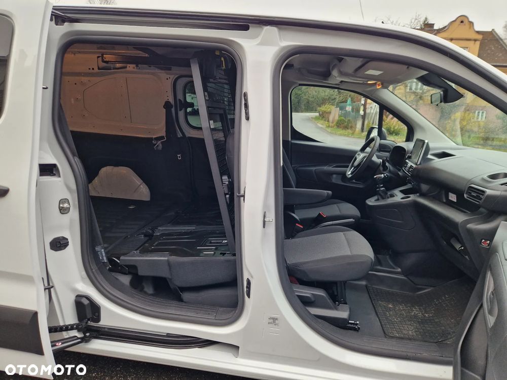 Opel Combo Maxi Brygadówka 5 Osób - 20