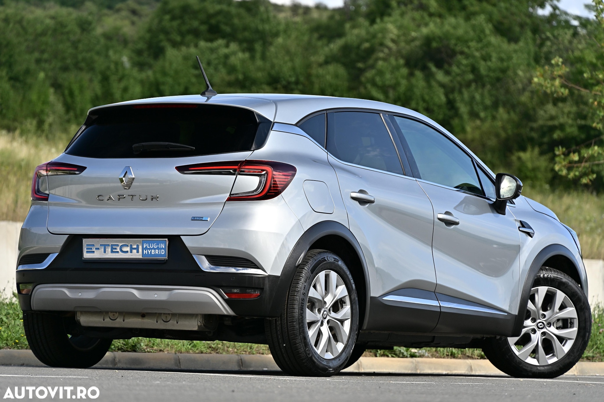 Renault Captur E-Tech PHEV 160 Techno - 10