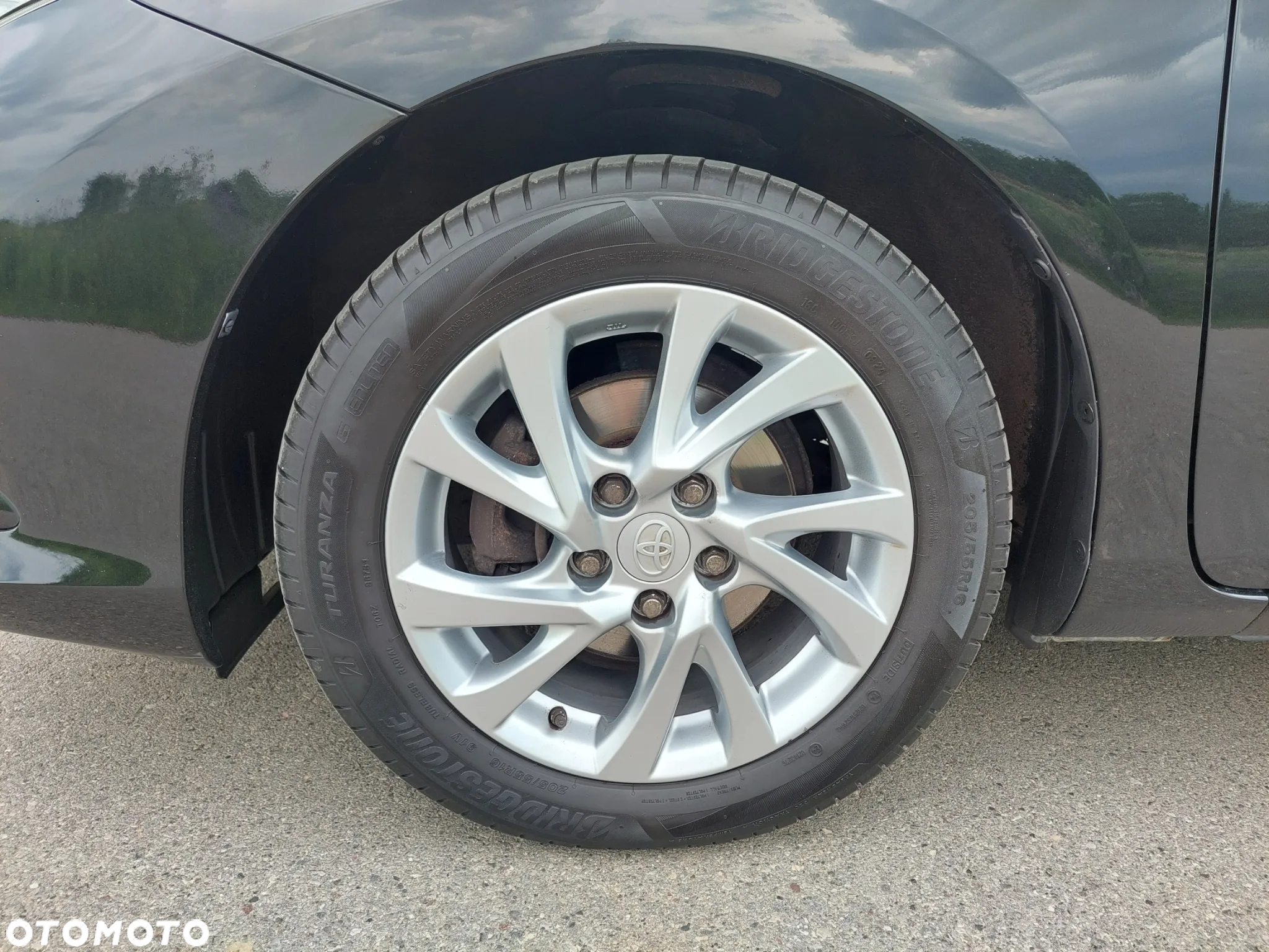 Toyota Auris Hybrid 135 Premium - 35