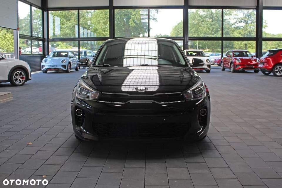 Kia Rio 1.4 Business Line - 21